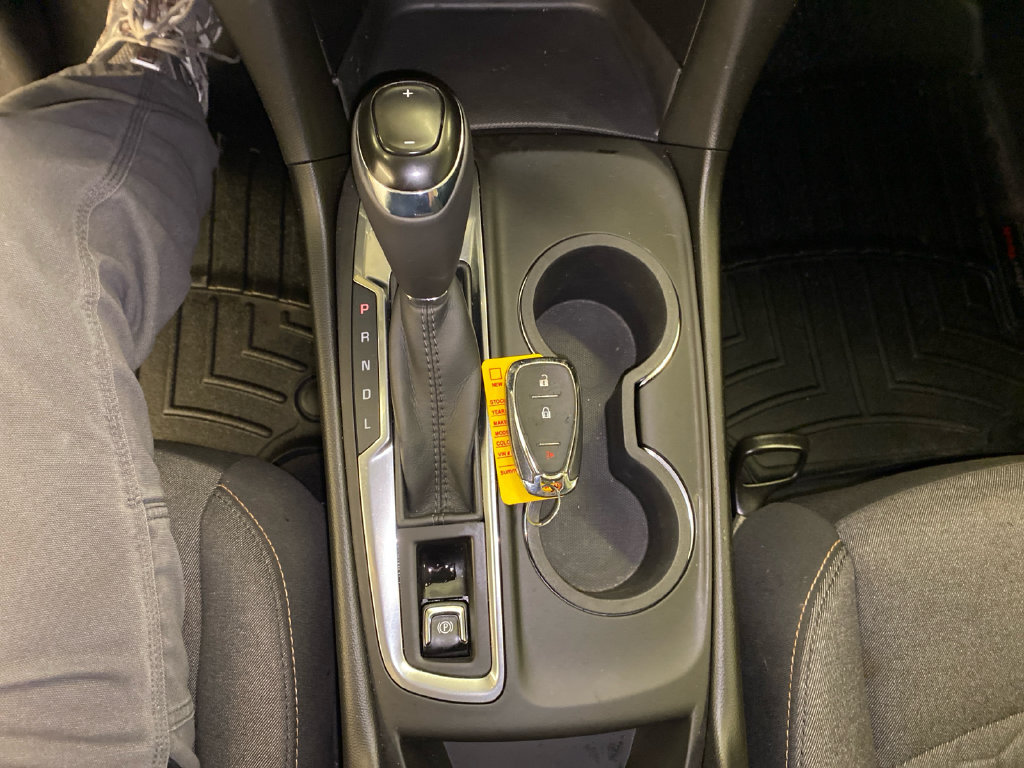 Used 2018 Chevrolet Equinox LT FWD image 21