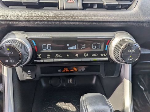 Used 2023 Toyota RAV4 AWD Hybrid image 21