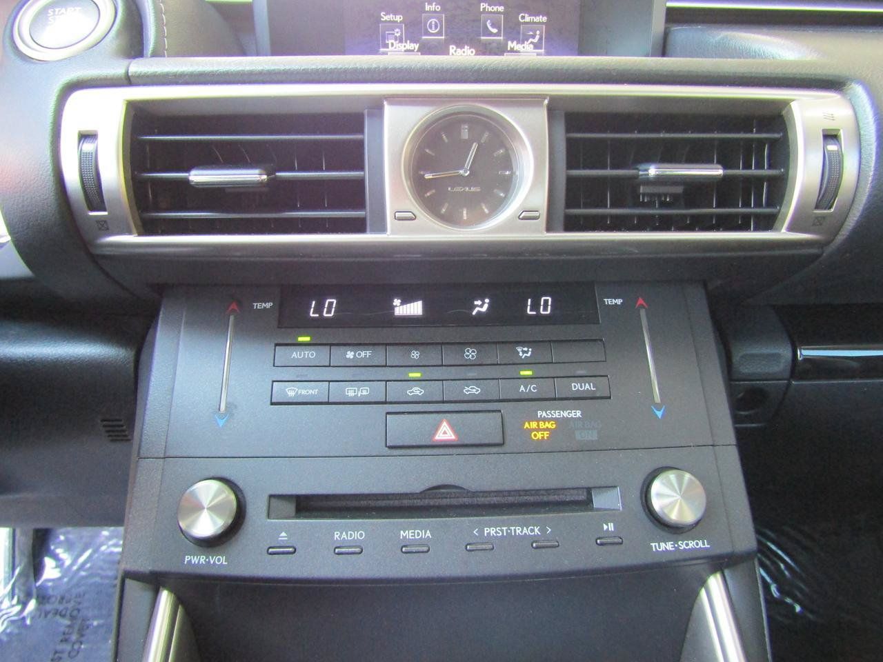 Used 2015 Lexus IS 250 RWD image 19