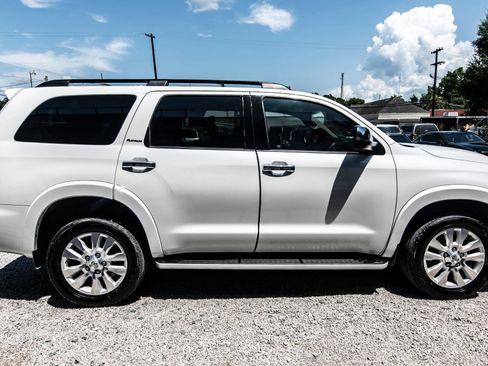 Used 2014 Toyota Sequoia Platinum AWD/4WD image 12