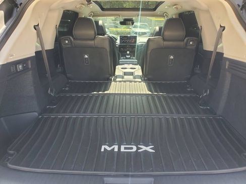 Used 2025 Acura MDX FWD w/ Technology Package image 8