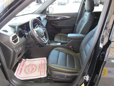 Used 2025 Chevrolet TrailBlazer ACTIV w/ Convenience Package AWD/4WD image 24