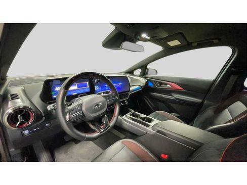 Used 2024 Chevrolet Equinox EV RS FWD image 10