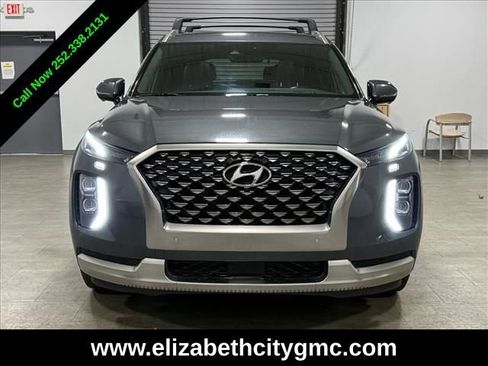 Used 2022 Hyundai Palisade Calligraphy w/ Winter Package image 9