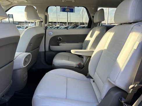 New 2026 Hyundai Palisade Limited FWD image 9