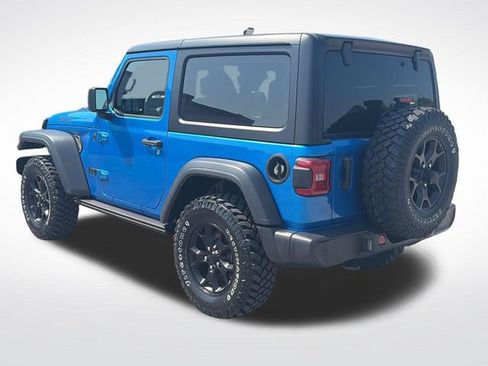 Used 2023 Jeep Wrangler Sport AWD/4WD image 3