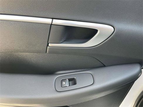 New 2025 Hyundai Sonata SE image 17