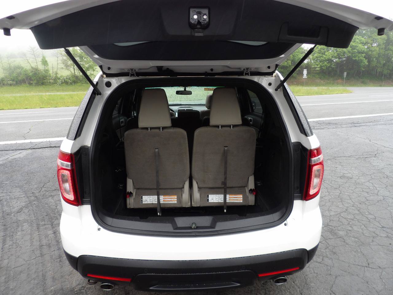 Used 2012 Ford Explorer XLT AWD/4WD image 24