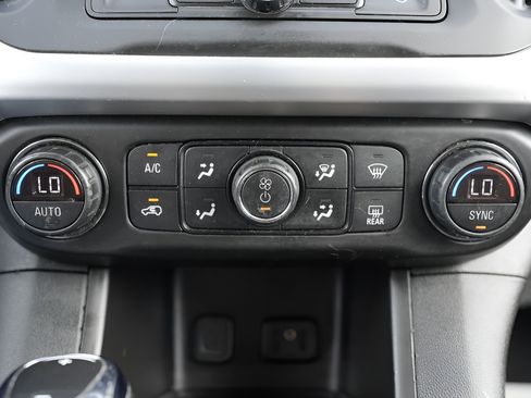 Used 2019 GMC Acadia SLE FWD image 33