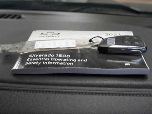 Used 2023 Chevrolet Silverado 1500 LT AWD/4WD image 37