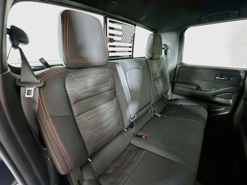Used 2022 Nissan Frontier PRO-4X AWD/4WD image 25