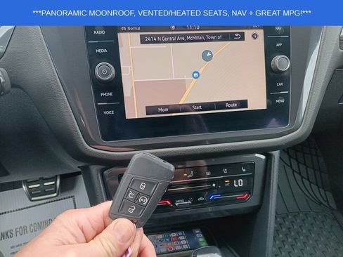 Used 2022 Volkswagen Tiguan SEL R-Line AWD/4WD image 3