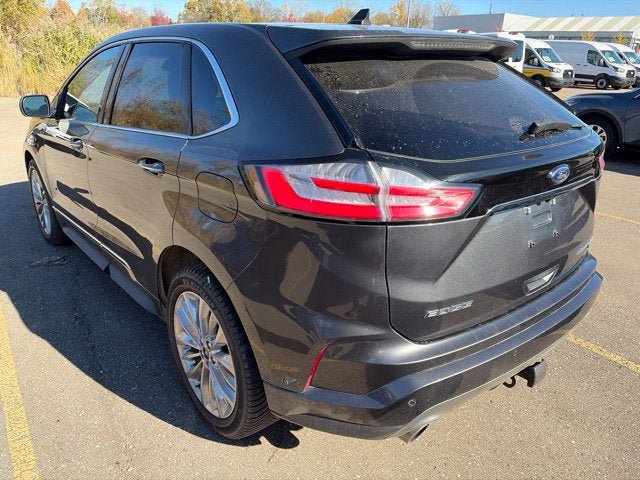 Used 2020 Ford Edge Titanium w/ Equipment Group 301A AWD/4WD image 14