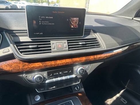 Used 2018 Audi Q5 2.0T Premium Plus AWD/4WD image 14