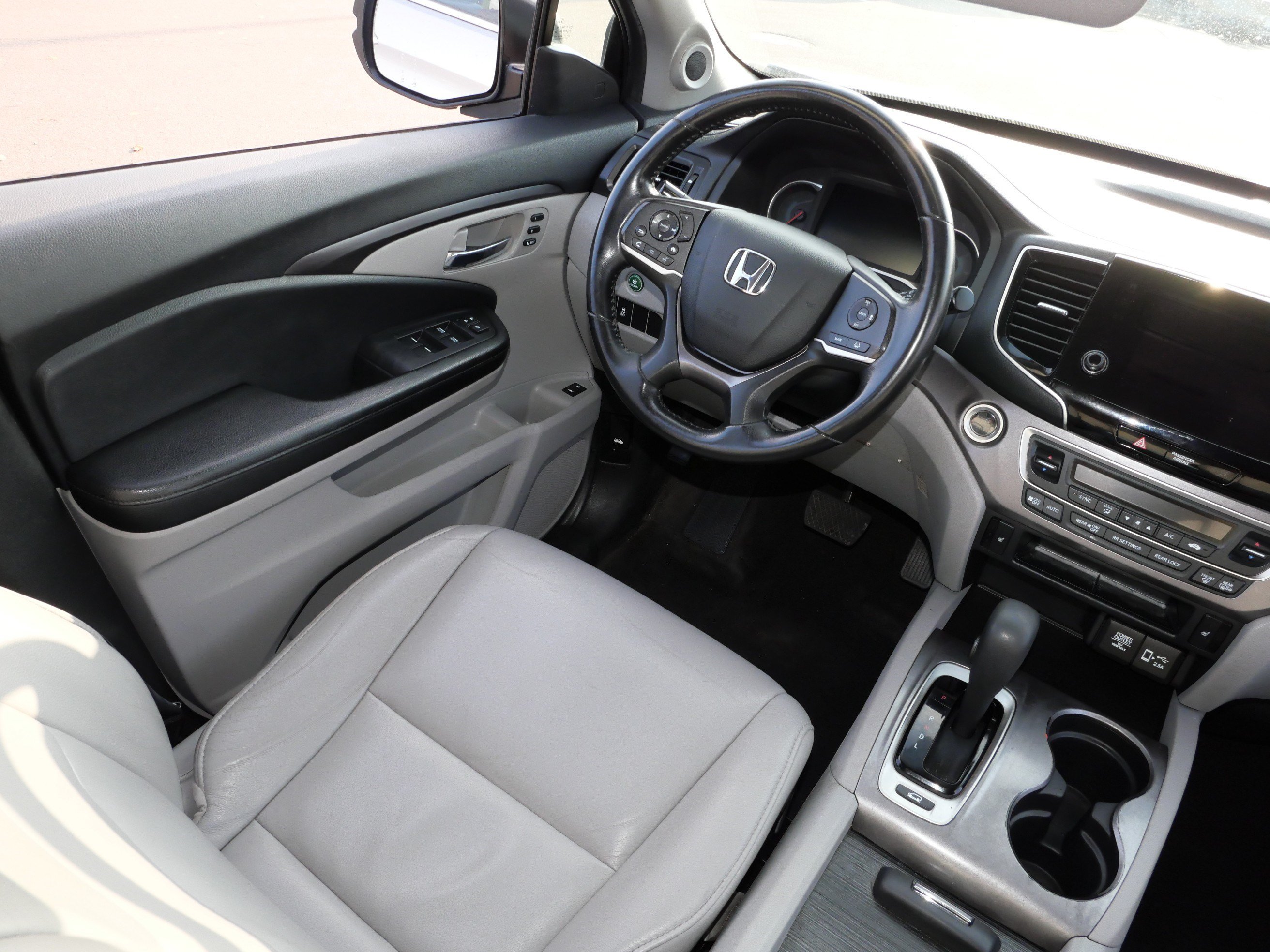 Used 2020 Honda Pilot EX-L image 4