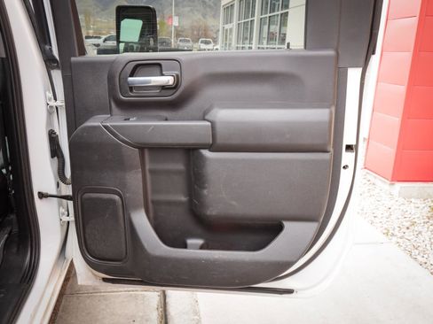 Used 2023 Chevrolet Silverado 2500 LT image 29