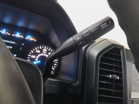 Used 2018 Ford F150 XL w/ Equipment Group 101A Mid AWD/4WD image 23