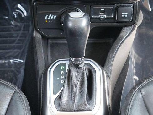 Used 2020 Jeep Renegade Limited AWD/4WD image 23