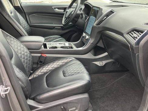 Used 2024 Ford Edge Titanium AWD/4WD image 19