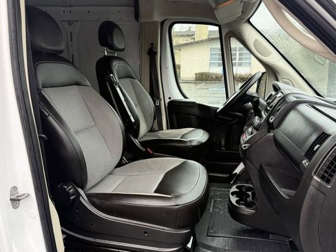 Used 2020 RAM ProMaster 2500 image 15