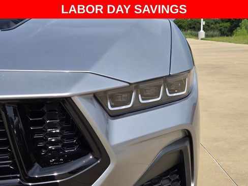 Used 2025 Ford Mustang GT Premium RWD image 30