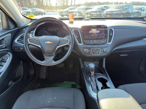 Certified 2021 Chevrolet Malibu RS image 22