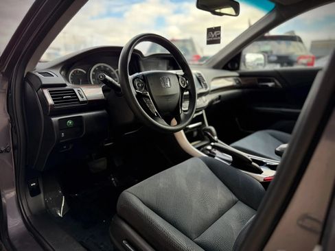 Used 2016 Honda Accord EX image 20