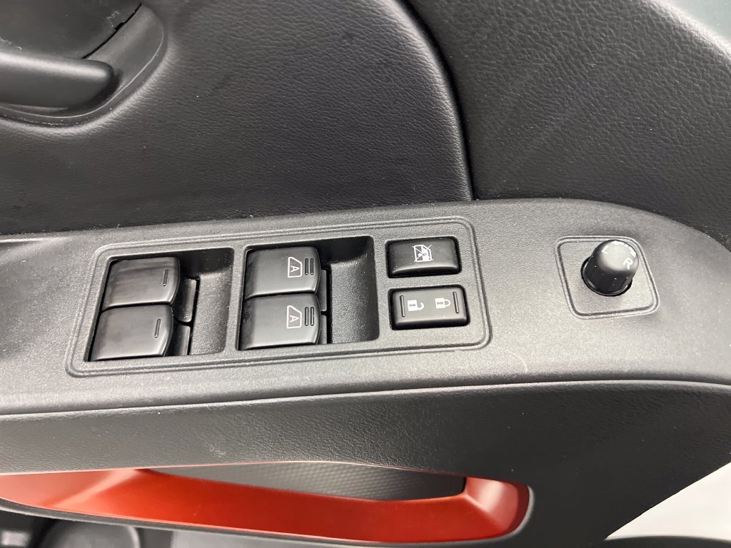 Used 2026 Nissan Frontier PRO-4X AWD/4WD image 15