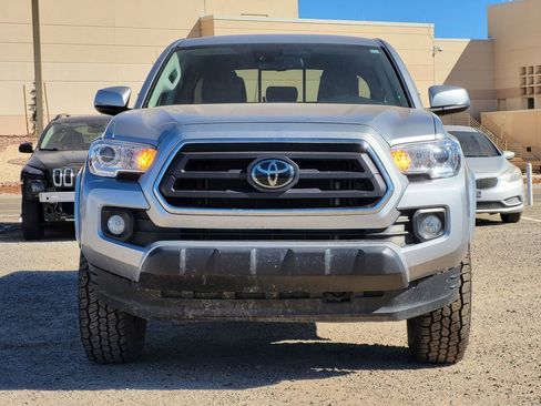 Used 2023 Toyota Tacoma SR5 w/ Technology Package image 2