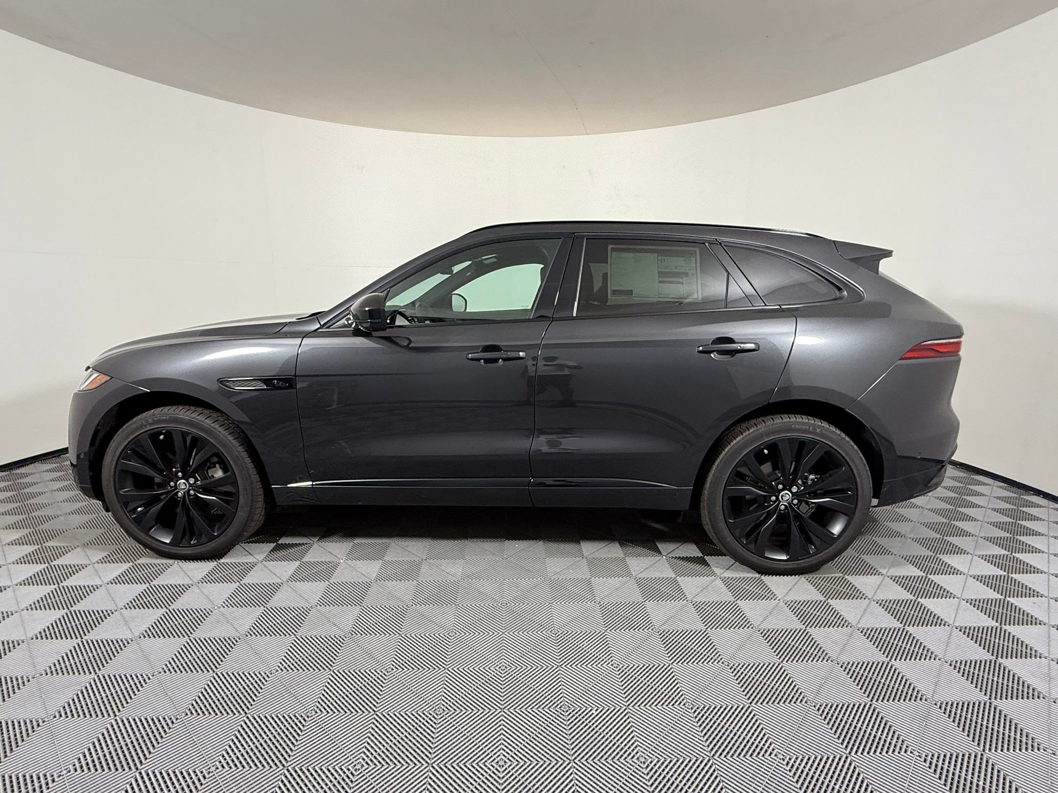 New 2026 Jaguar F-PACE R-Dynamic S AWD/4WD image 2