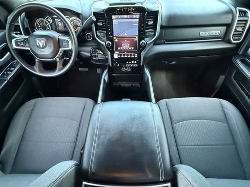 Used 2024 RAM 2500 Big Horn w/ Night Edition AWD/4WD image 18