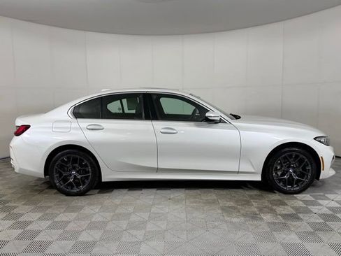 Used 2025 BMW 330i xDrive Sedan w/ Convenience Package image 4