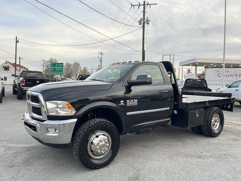 Used 2017 RAM 3500 Tradesman w/ Power & Remote Entry Group image 2