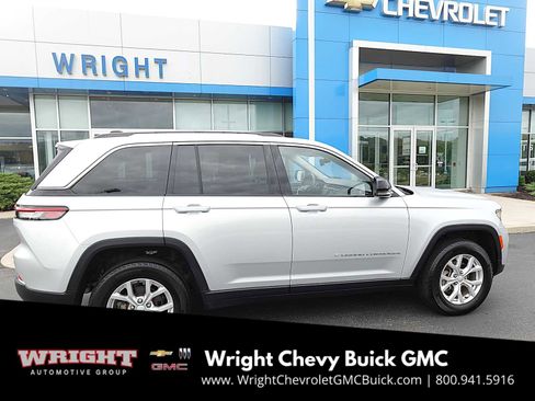 Used 2023 Jeep Grand Cherokee Limited image 2