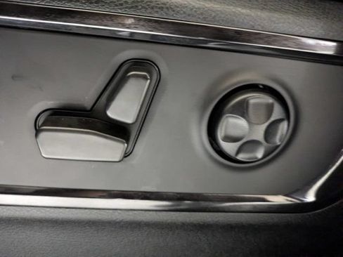 Used 2023 RAM 1500 Limited w/ Body Color Bumper Group AWD/4WD image 20