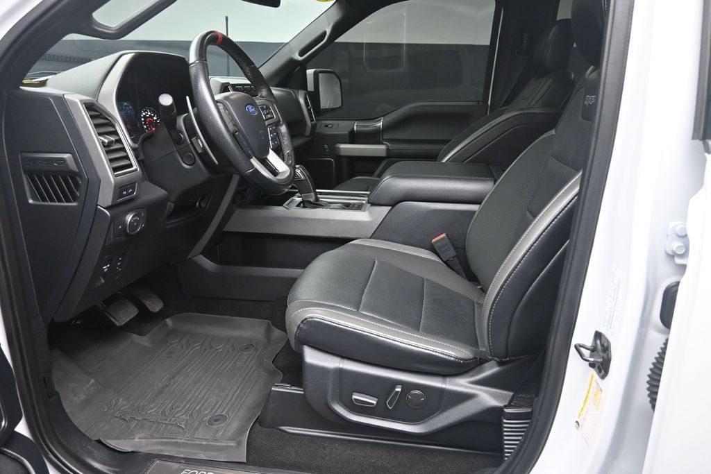 Used 2019 Ford F150 Raptor w/ Equipment Group 802A Luxury AWD/4WD image 17