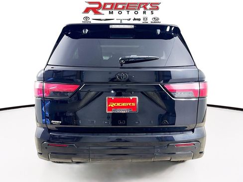 Used 2024 Toyota Sequoia Limited AWD/4WD image 12
