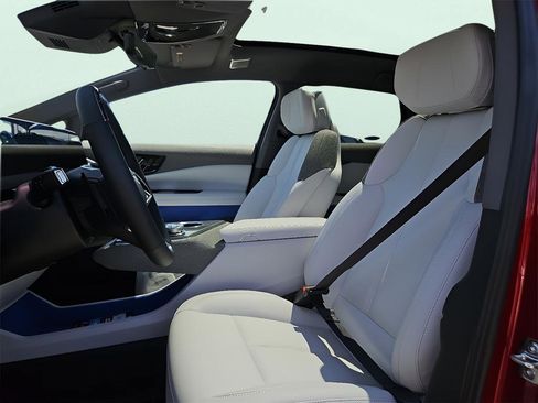 New 2025 Cadillac Optiq Sport 1 image 22