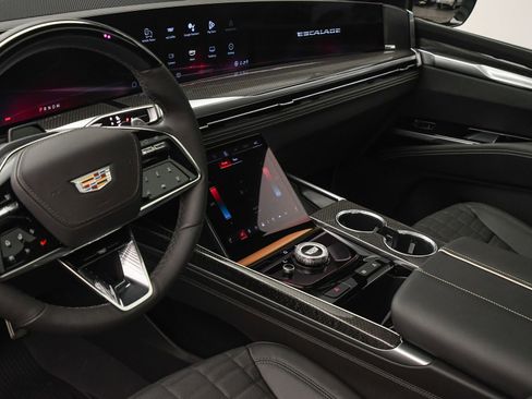 Used 2025 Cadillac Escalade V w/ LPO, ONYX Package image 45