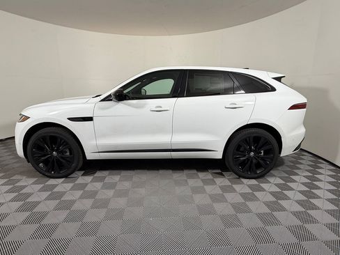 New 2026 Jaguar F-PACE R-Dynamic S image 2