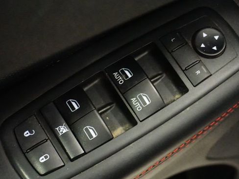 Used 2018 Dodge Durango R/T image 25