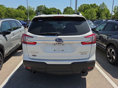 Certified 2023 Subaru Ascent Touring AWD/4WD image 6