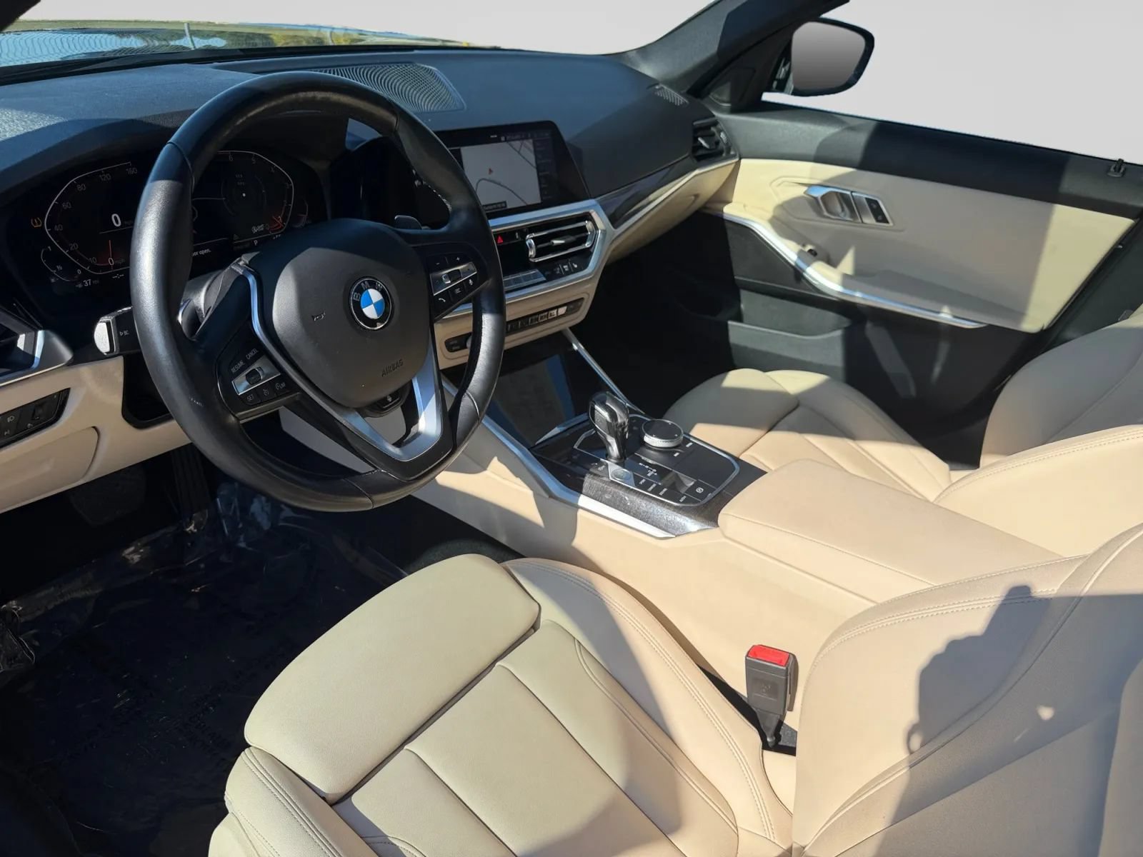 Used 2019 BMW 330i xDrive Sedan w/ Driving Assistance Package AWD/4WD image 16