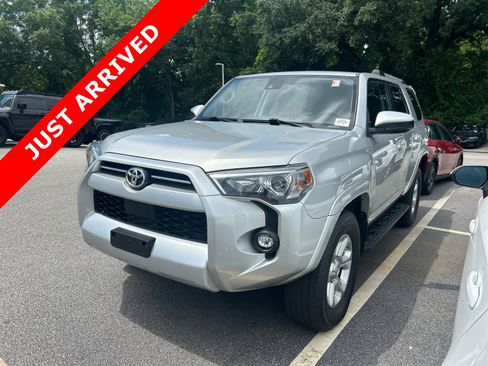 Used 2021 Toyota 4Runner SR5 AWD/4WD image 1