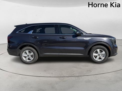New 2026 Kia Sorento LX image 3