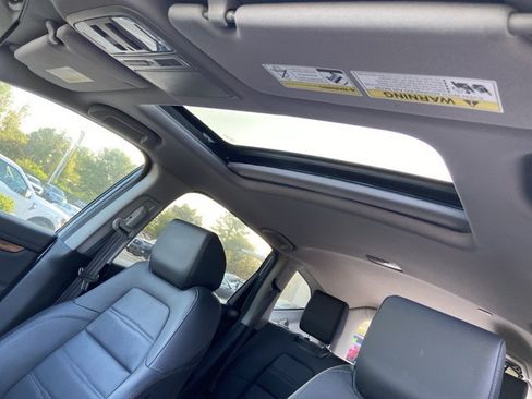 Used 2022 Honda CR-V Touring image 31