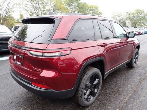 New 2025 Jeep Grand Cherokee Limited w/ Black Appearance Package image 7