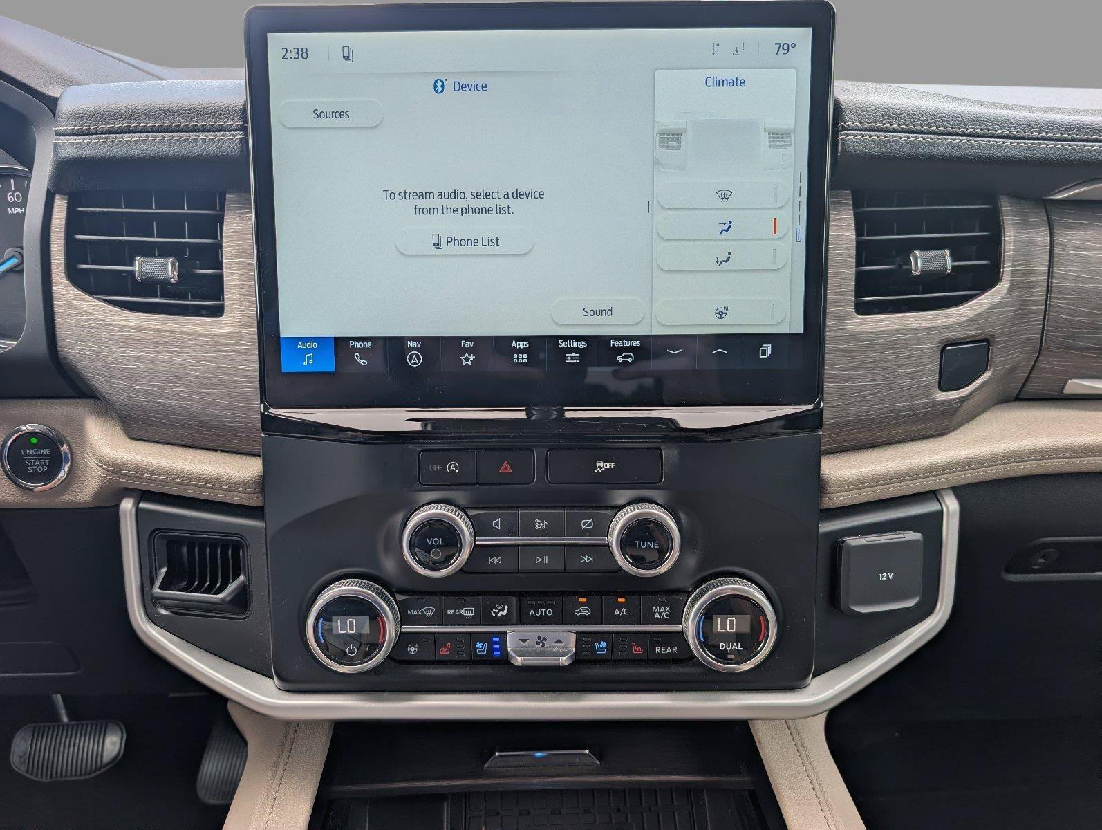 Used 2024 Ford Expedition Max Limited AWD/4WD image 18