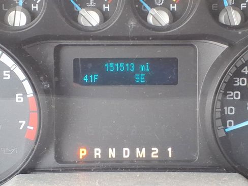 Used 2015 Ford F250 XLT w/ Camper Package image 26