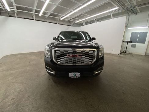 Used 2019 GMC Yukon XL Denali w/ Denali Ultimate Package image 9